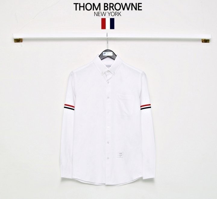 Read more about the article 톰브라운 암밴드 옥스포드 셔츠