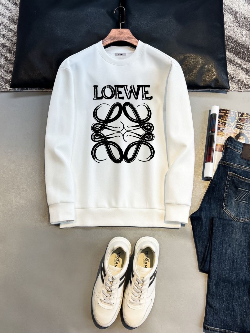 Read more about the article 로에베 엠브아나 맨투맨