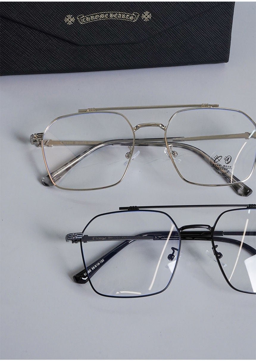 Read more about the article 🍀 [Chrome Herts] 크롬하츠 남여공용 투 브릿지 메탈 스퀘어 안경 🍀#15679