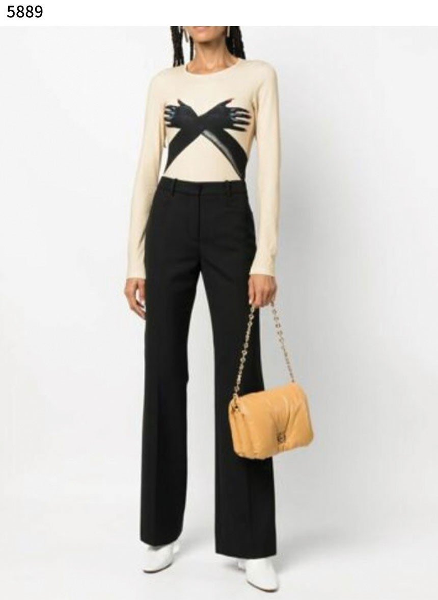 Read more about the article #로에배 [LOEWE] 수입프리미엄급 로에베 퍼퍼 고야백 신상입고💢 #가방 #태그 #5889