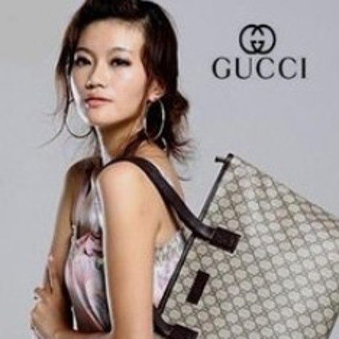 You are currently viewing ❗ [ GUCCI ] 구찌 구찌 클래식 PVC 쇼퍼 숄더백 211137 ❗