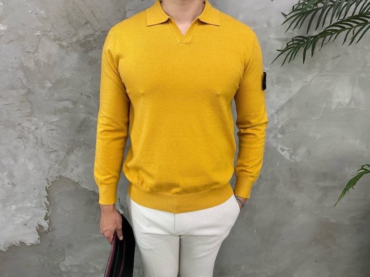 Read more about the article 스톤아일랜드 넥오픈 카라 캐시 니트