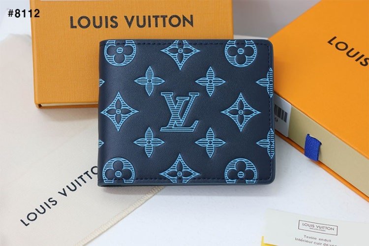Read more about the article 🍀 [LOUIS VUITTON] 루이비통 모노그램 멀티플 월릿 반지갑 🍀#8112