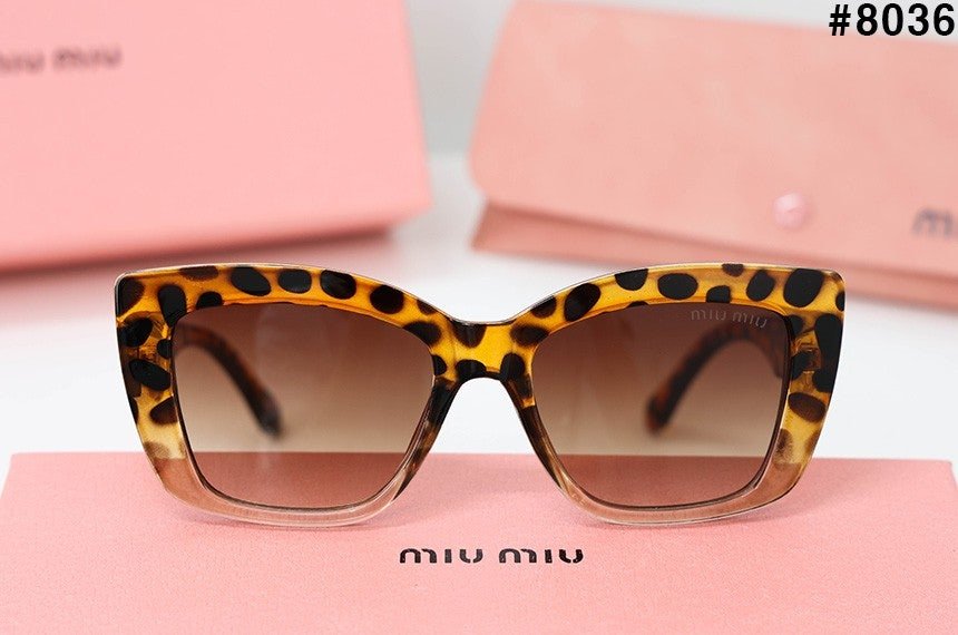 Read more about the article 🍀 [MIUMIU] 미우미우 톨토이즈셸 프레임 선글라스 🍀#8036