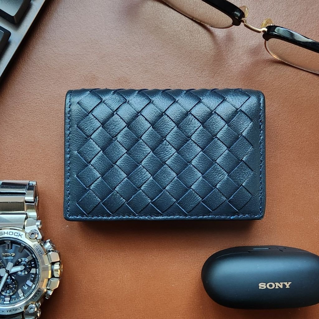 You are currently viewing 보테가베네타 236 인트레치아토 카드 명함 지갑 네이비