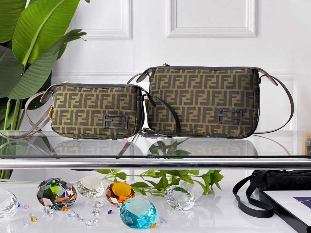 You are currently viewing 펜디 심플리 가방