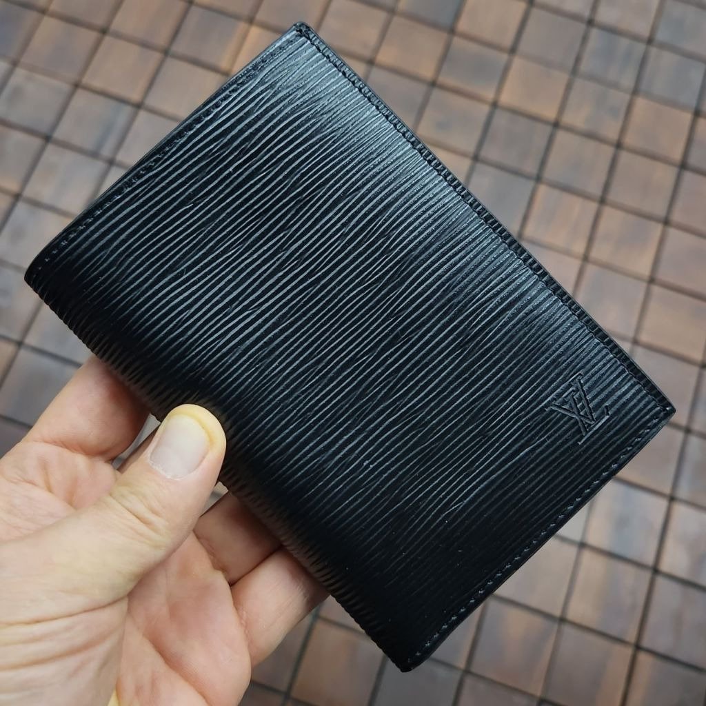 You are currently viewing 루이비통 110 에삐 여권 지갑