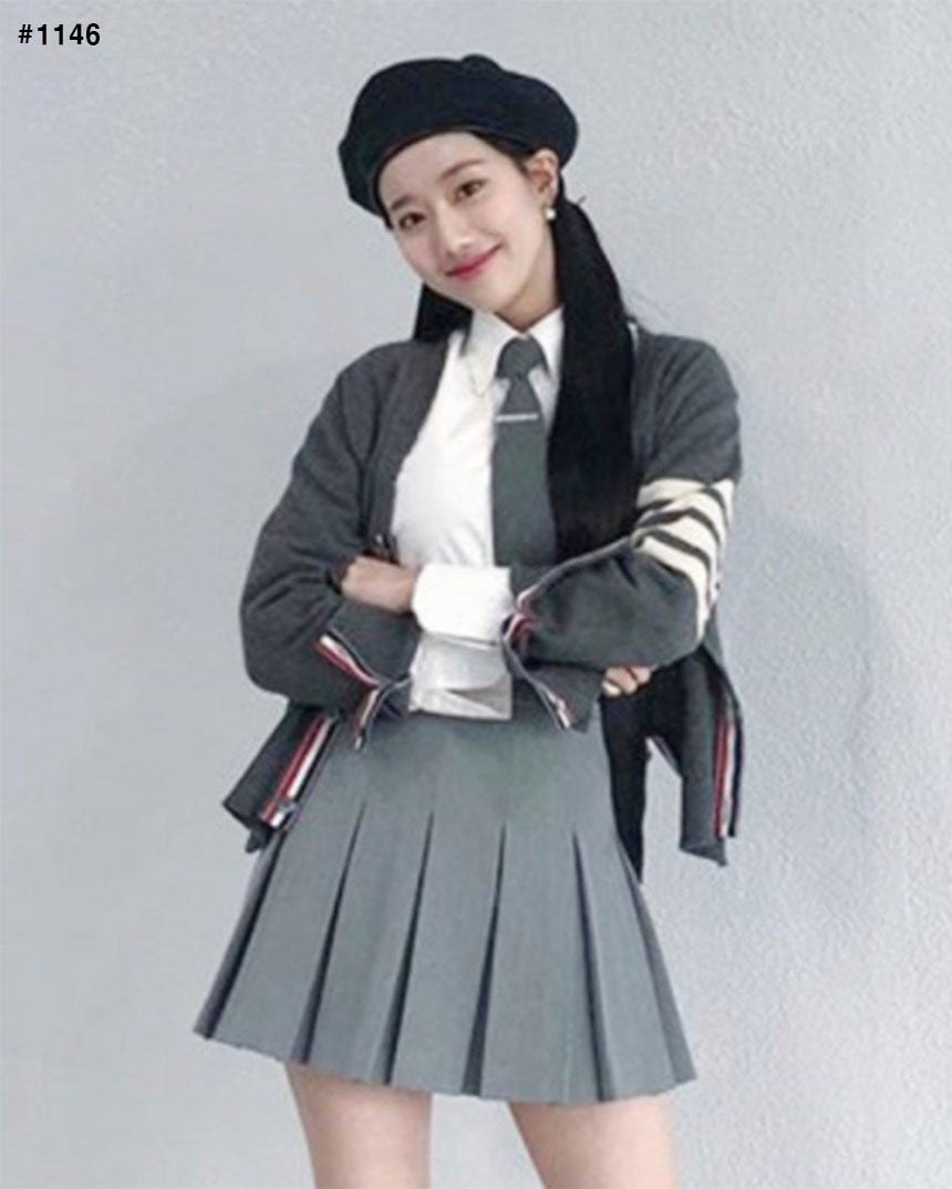 Read more about the article 🍀 [THOM BROWNE] 톰브라운 밀라노 스티치 사선 여성 가디건