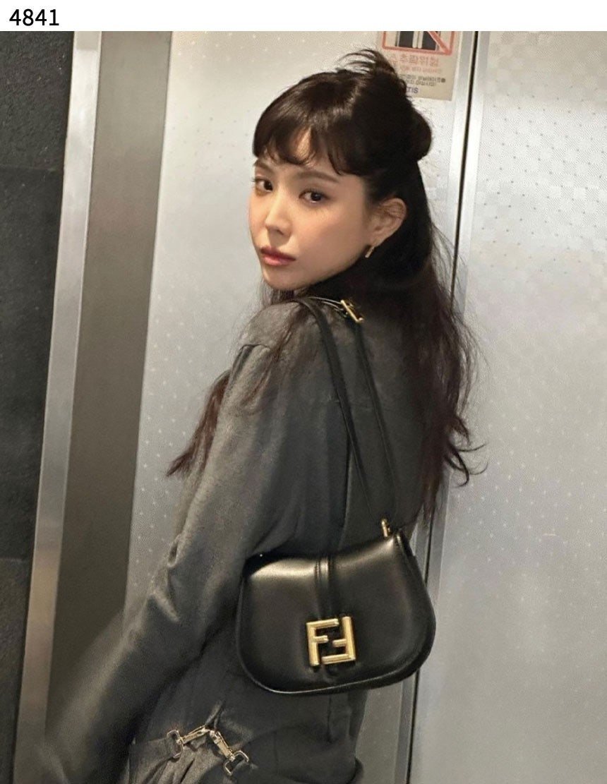 Read more about the article #펜디 [FENDI] 수입프리미엄급 펜디 커’몬 미니 신상 재입고💢 #태그 #가방 #4841