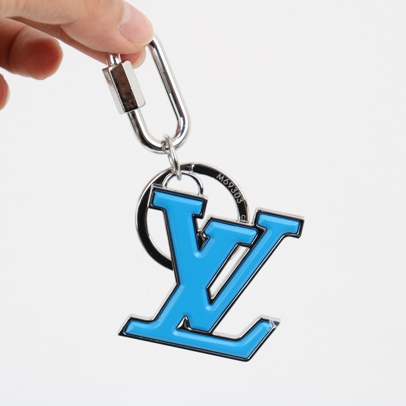 You are currently viewing 👹루이비통 MP2913 백참 & 키홀더 수입최고급👹