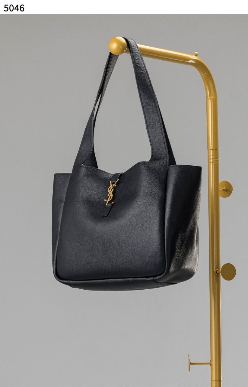 Read more about the article #입생로랑 [YSL] 수입프리미엄급 BEA TOTE IN GRAINED LEATHER 미디엄백 신상입고💢 #가방 #5046