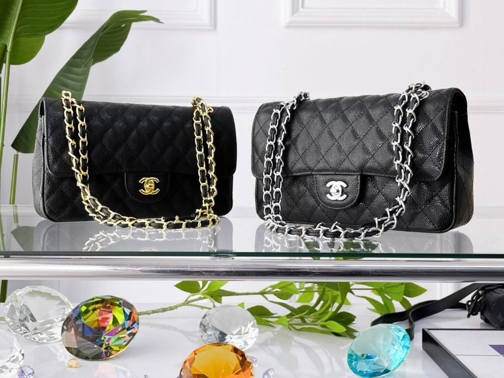 You are currently viewing 샤넬 25.5 클래식 숄더백 (가방)