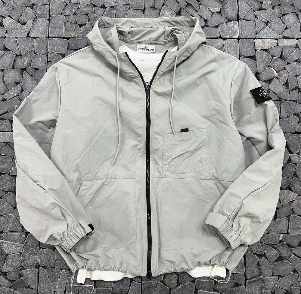 Read more about the article 스톤아일랜드 유틸리티 나일론 후드 바람막이