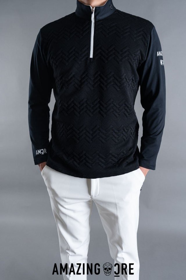 Read more about the article 어메이징 크리 AMAZING_CRE 넘 버 : AC-207 (엠보패턴 하프넥 집업 티셔츠)