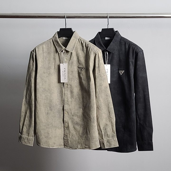 Read more about the article 프라다 물나염 워싱 코튼 셔츠