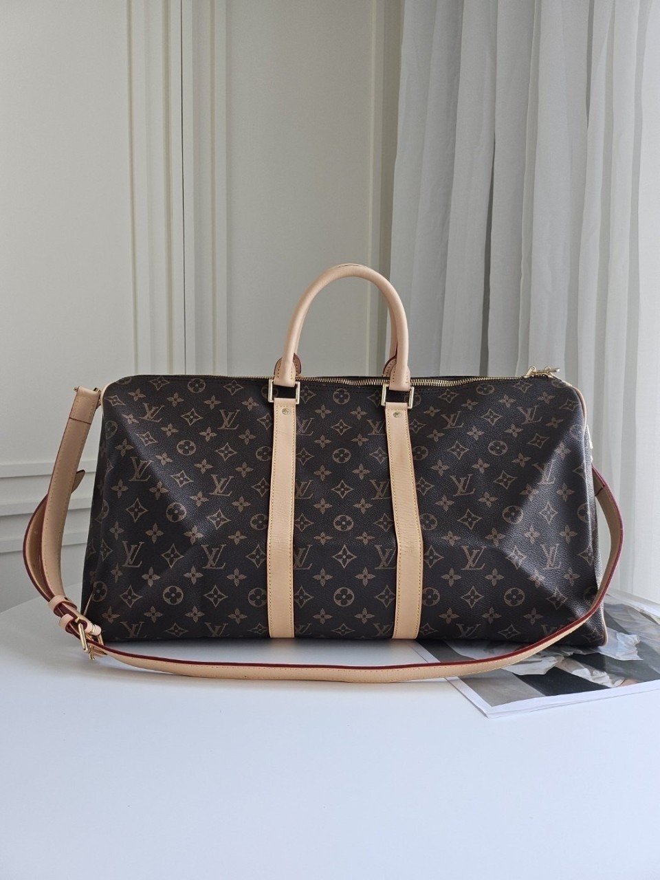 Read more about the article 루이비통 키폴 모노그램 여행구 가방