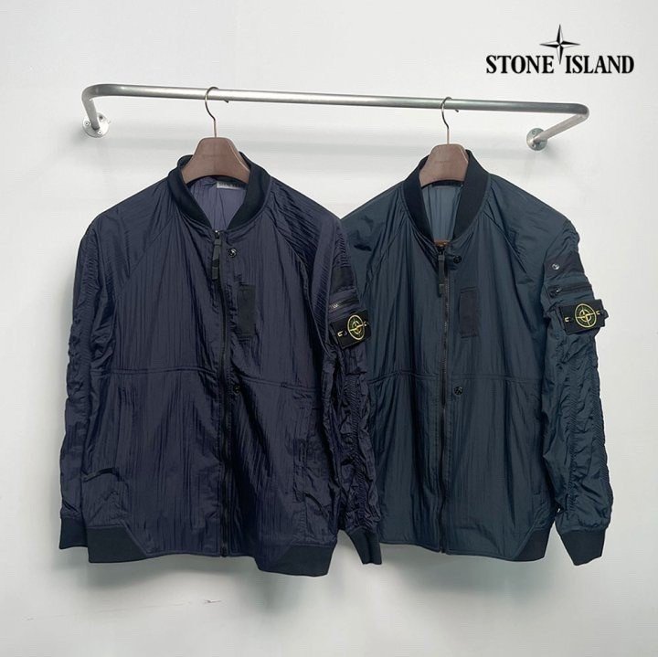 Read more about the article 스톤아일랜드 셔링 윈드 블루종 자켓