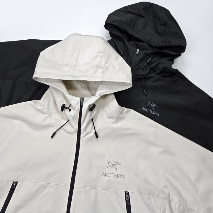 Read more about the article 아크테릭스 후드 윈드 바람막이