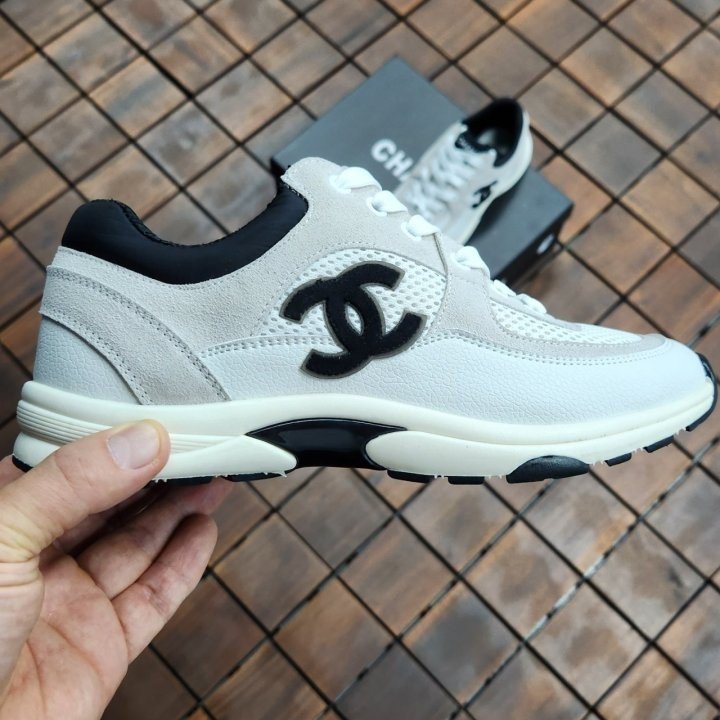 You are currently viewing 샤넬 CC 메쉬 테니스 76 스니커즈 (신발)