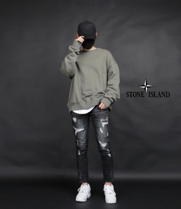 Read more about the article 스톤아일랜드 로고 와펜 데님 청바지