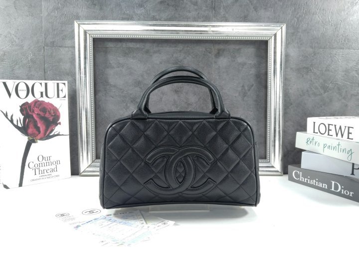 You are currently viewing <샤넬 캐비어 볼러백> 