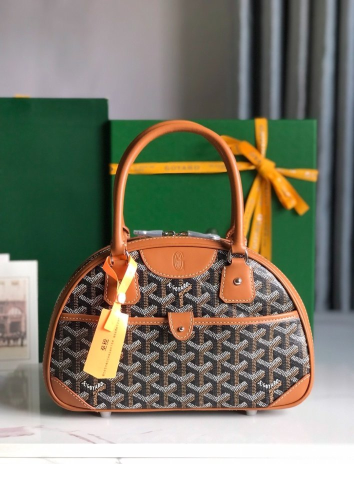 You are currently viewing <잔느 백 MM 미니어쳐>