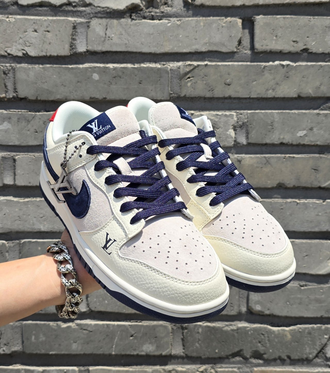 You are currently viewing <루이비통 X 나이키 덩크로우 레트로> 국내배송