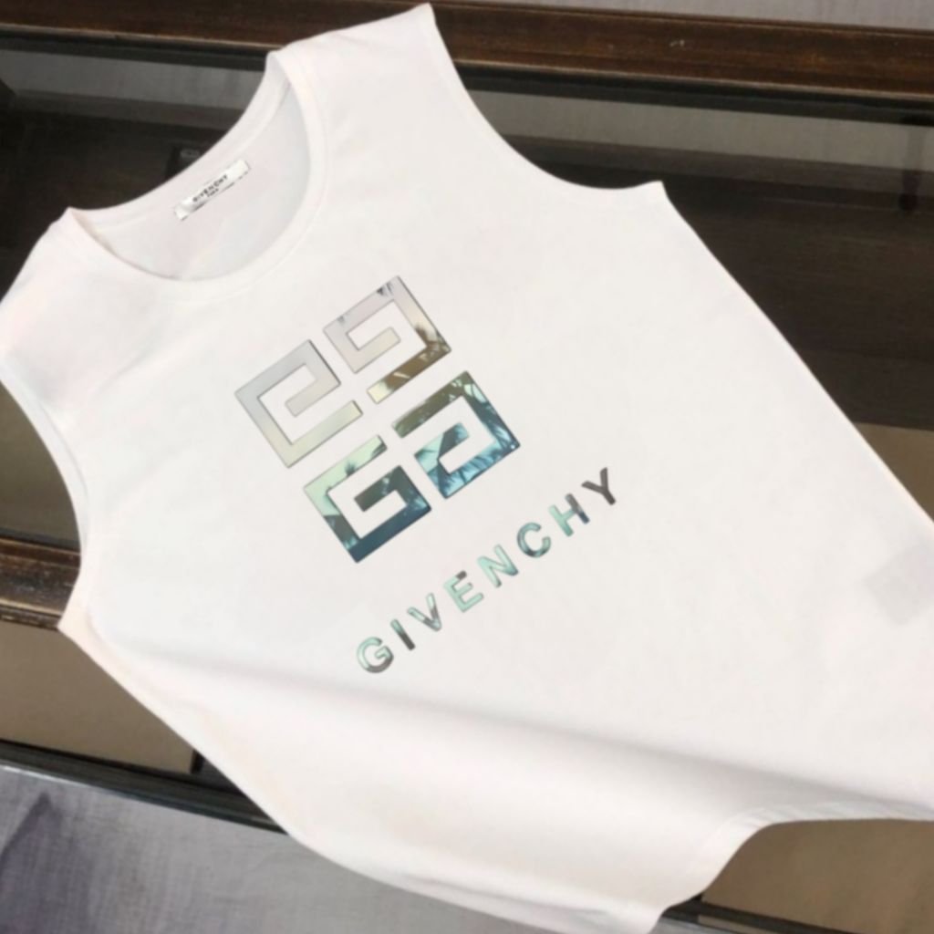 Read more about the article 지방시 하와이안 나시