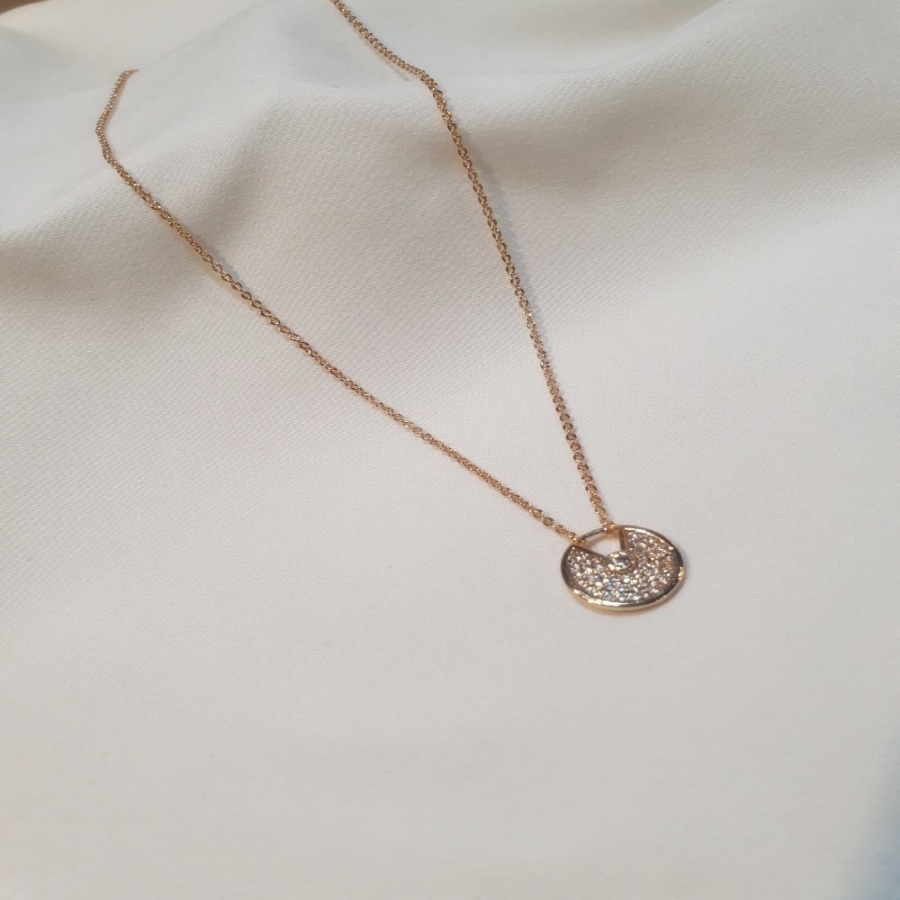 You are currently viewing 까르띠에 아뮬레뜨 드 큐빅 목걸이