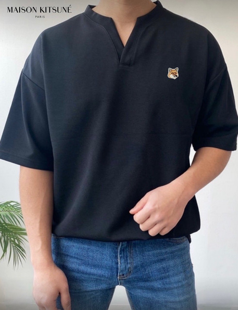 Read more about the article 메종키츠네 막시 V 트임넥 반팔티