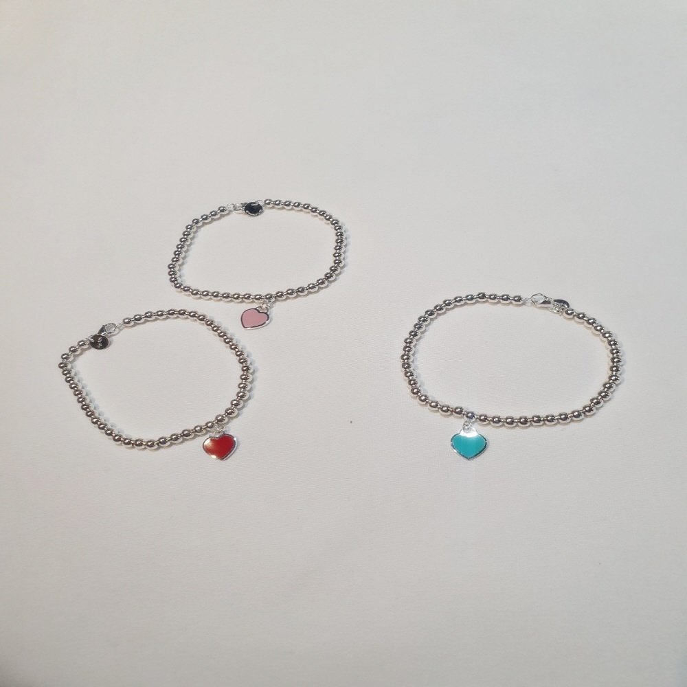 You are currently viewing 티파니 하트 실버 팔찌