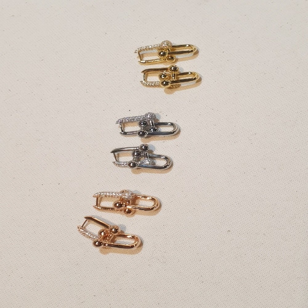 You are currently viewing 티파니 큐빅 더블 링크 귀걸이