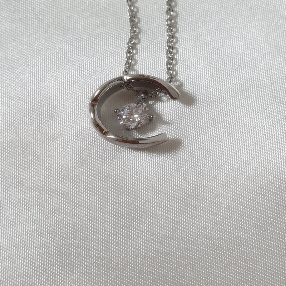 You are currently viewing 샤넬 뉴 큐빅 코코 실버 목걸이