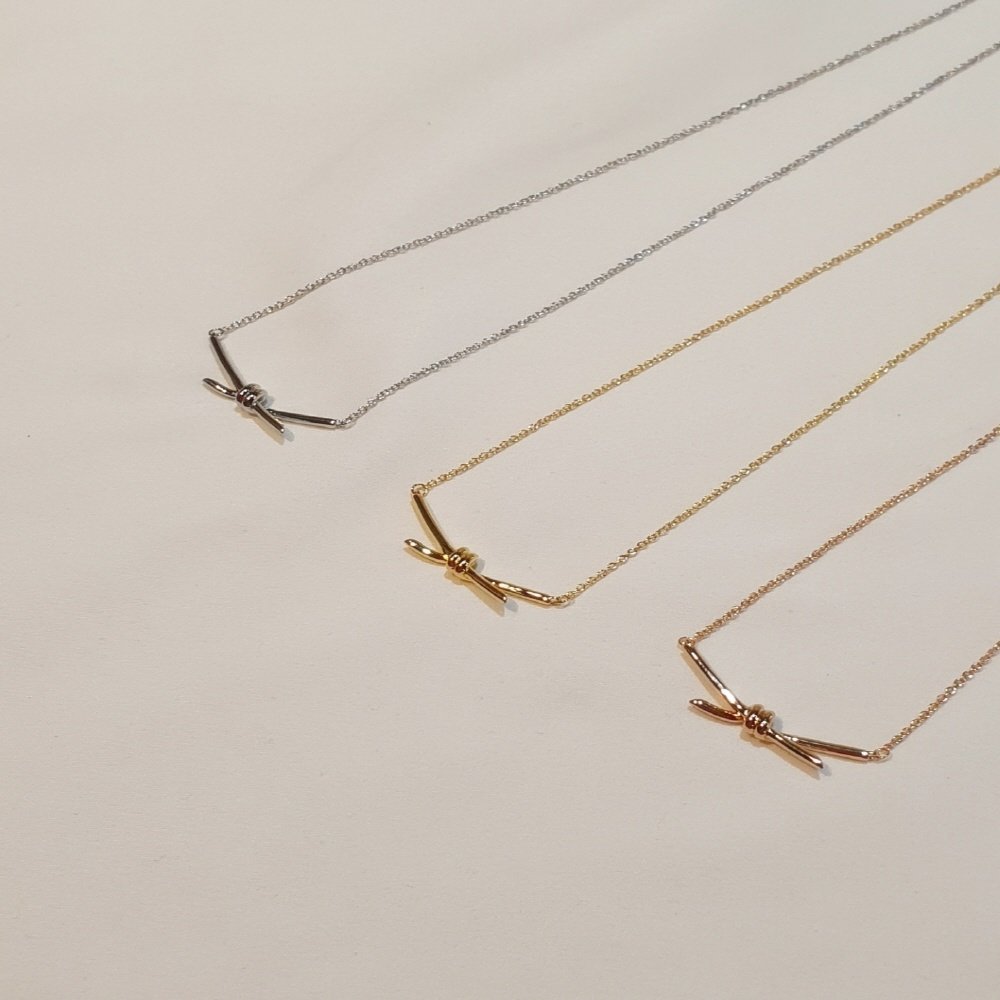 Read more about the article 티파니 매듭 노트 목걸이