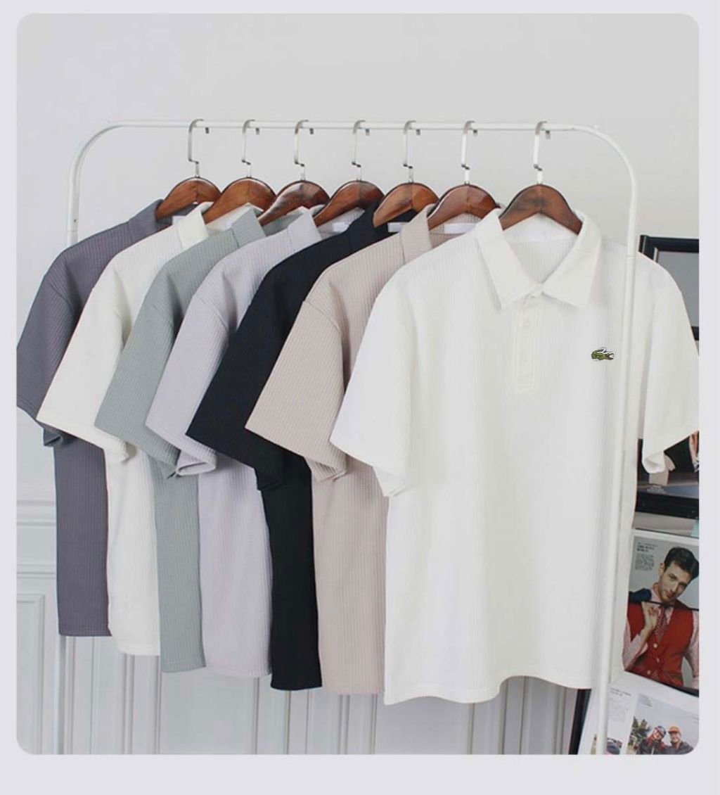 Read more about the article 라코스테 쿨 와플 카라 반팔 니트