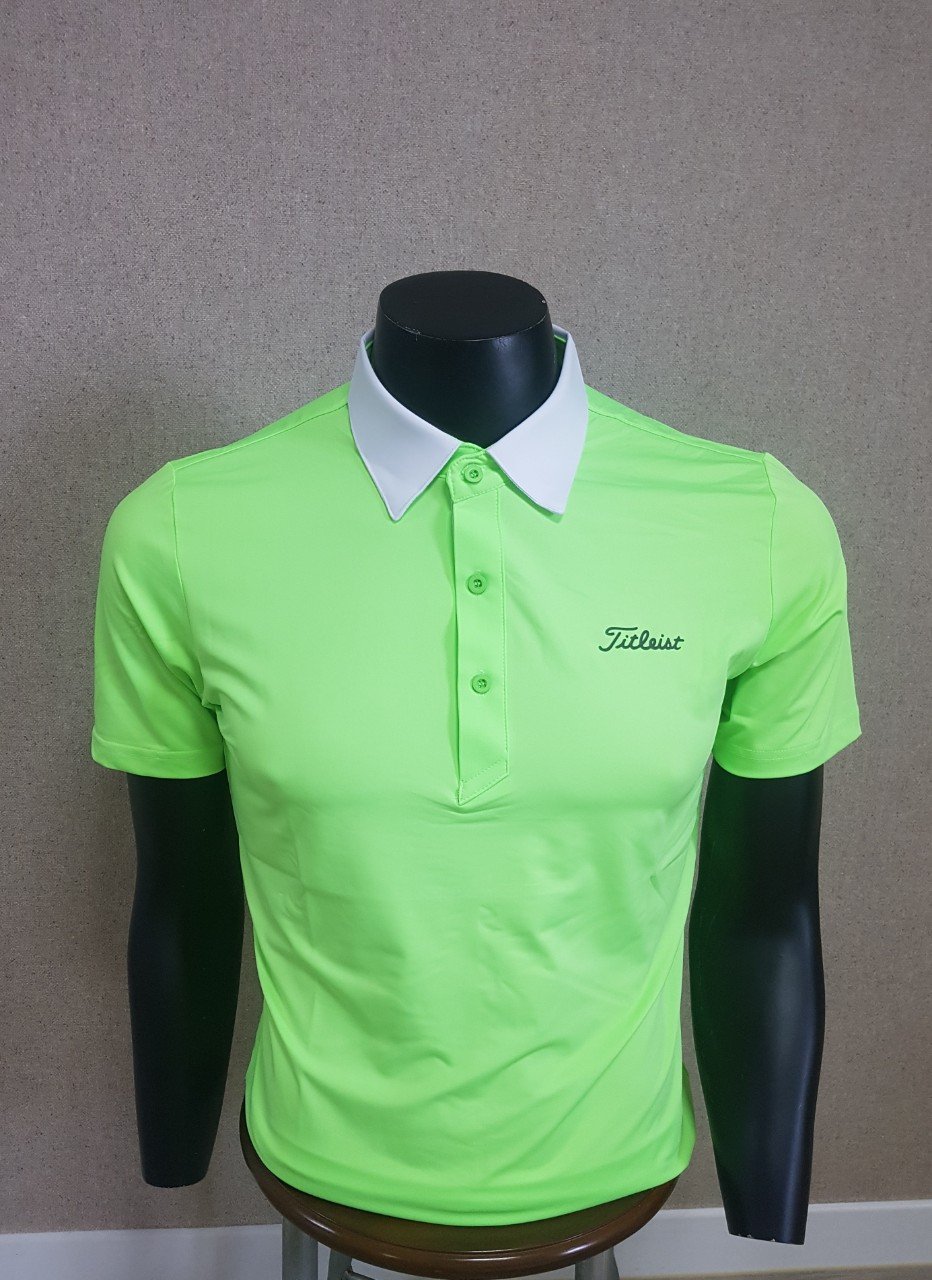 You are currently viewing 타이틀리스트 기능성 골프 빛 반사 로고 반팔 카라티