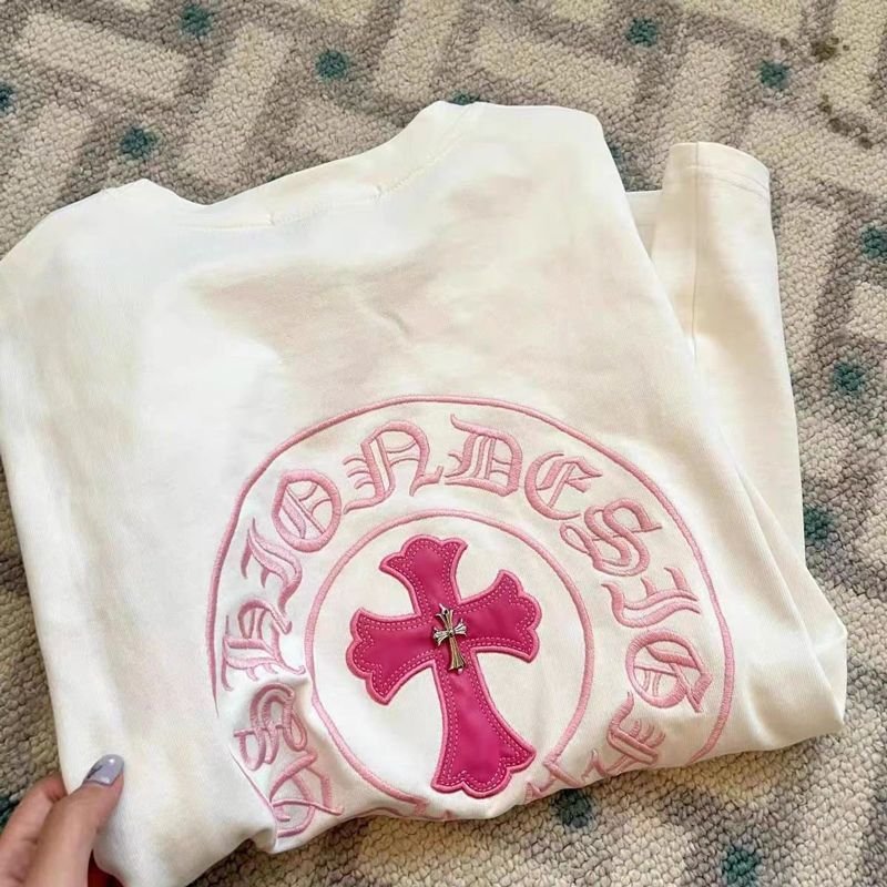 Read more about the article ✈️✈️ 크롬하츠 반팔티 [자수 공예]