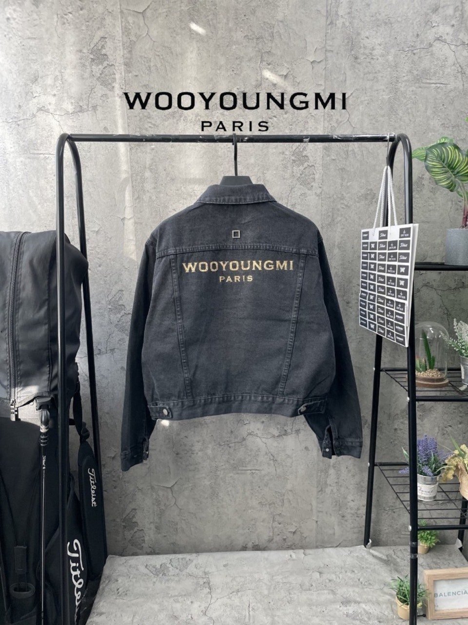 You are currently viewing 우영미 블랙 데님 자켓