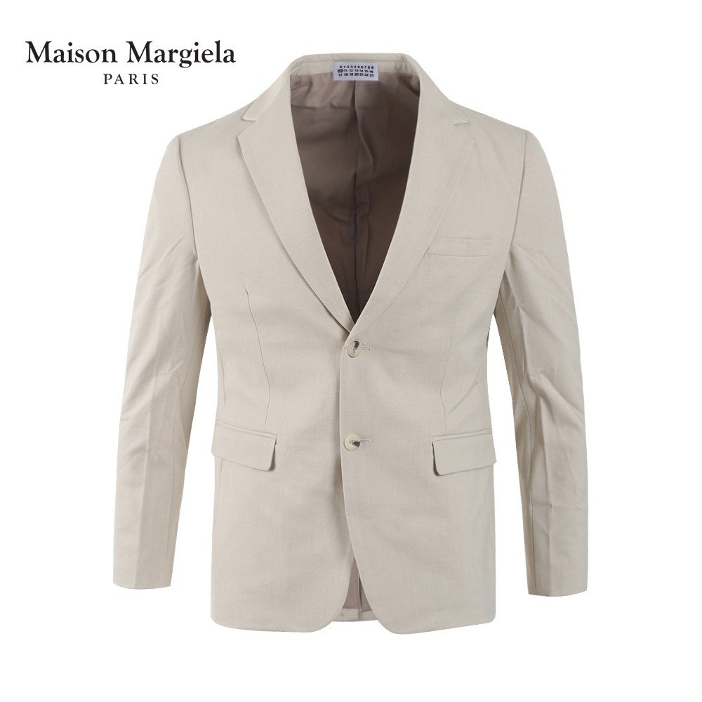 You are currently viewing 메종마르지엘라 넘버 로고 레더탭 싱글 슬림 슈트 세트